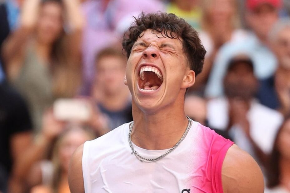 20-year-old Ben Shelton uses 149 mph serves to make US Open history on way to quarterfinals