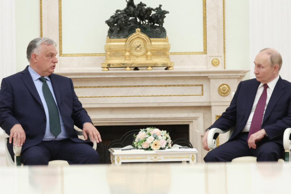 Hungary’s leader meets Putin in Moscow to discuss Ukraine war, sparking EU criticism