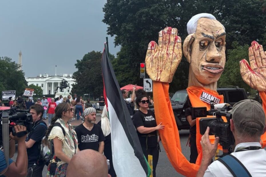 Anti-Israel protesters descend on White House as Biden meets with Netanyahu